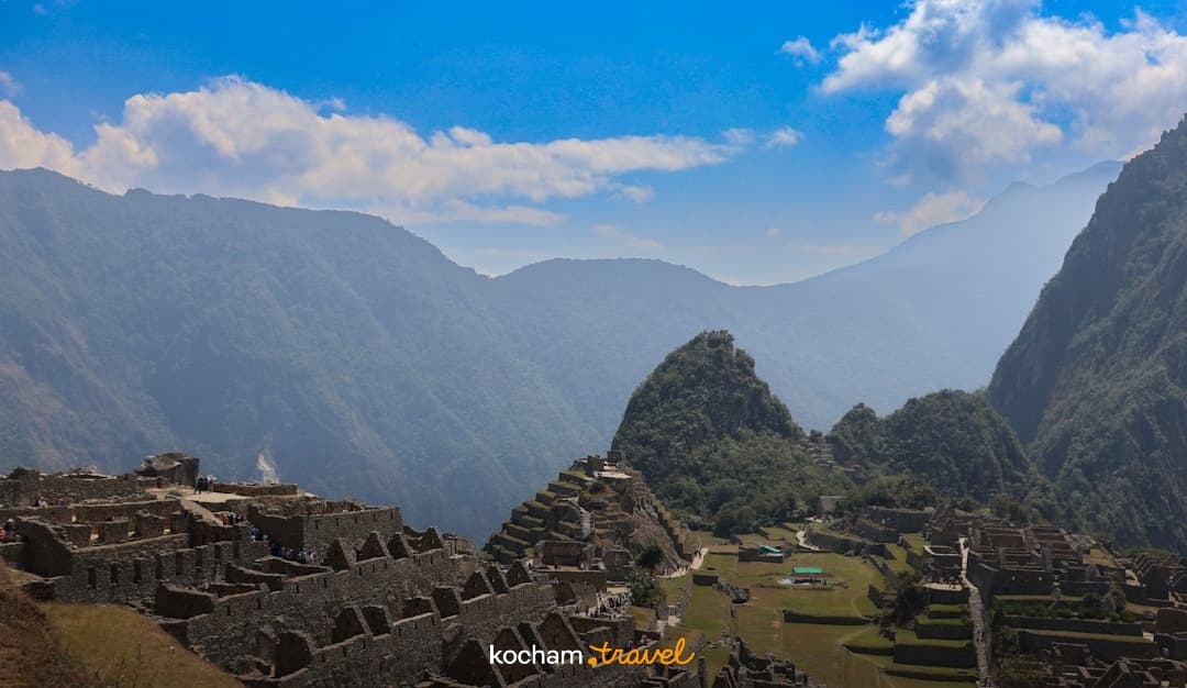 Panoramiczny widok na Machu Picchu, ruiny Inków w górach Peru