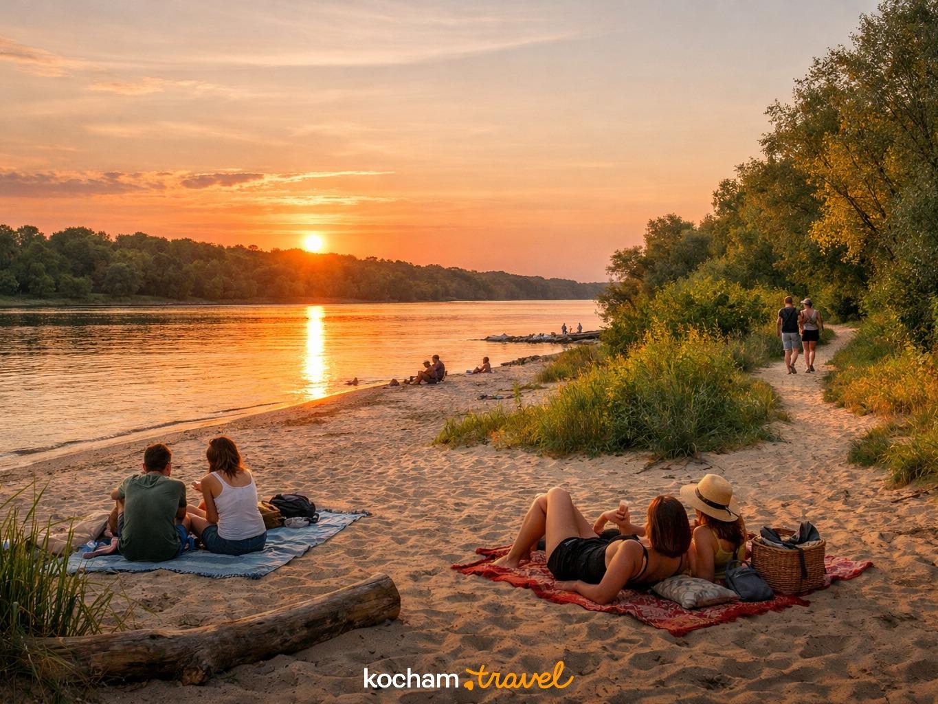 Nadwiślański relaks: Dzikie plaże i naturalne ścieżki w Warszawa