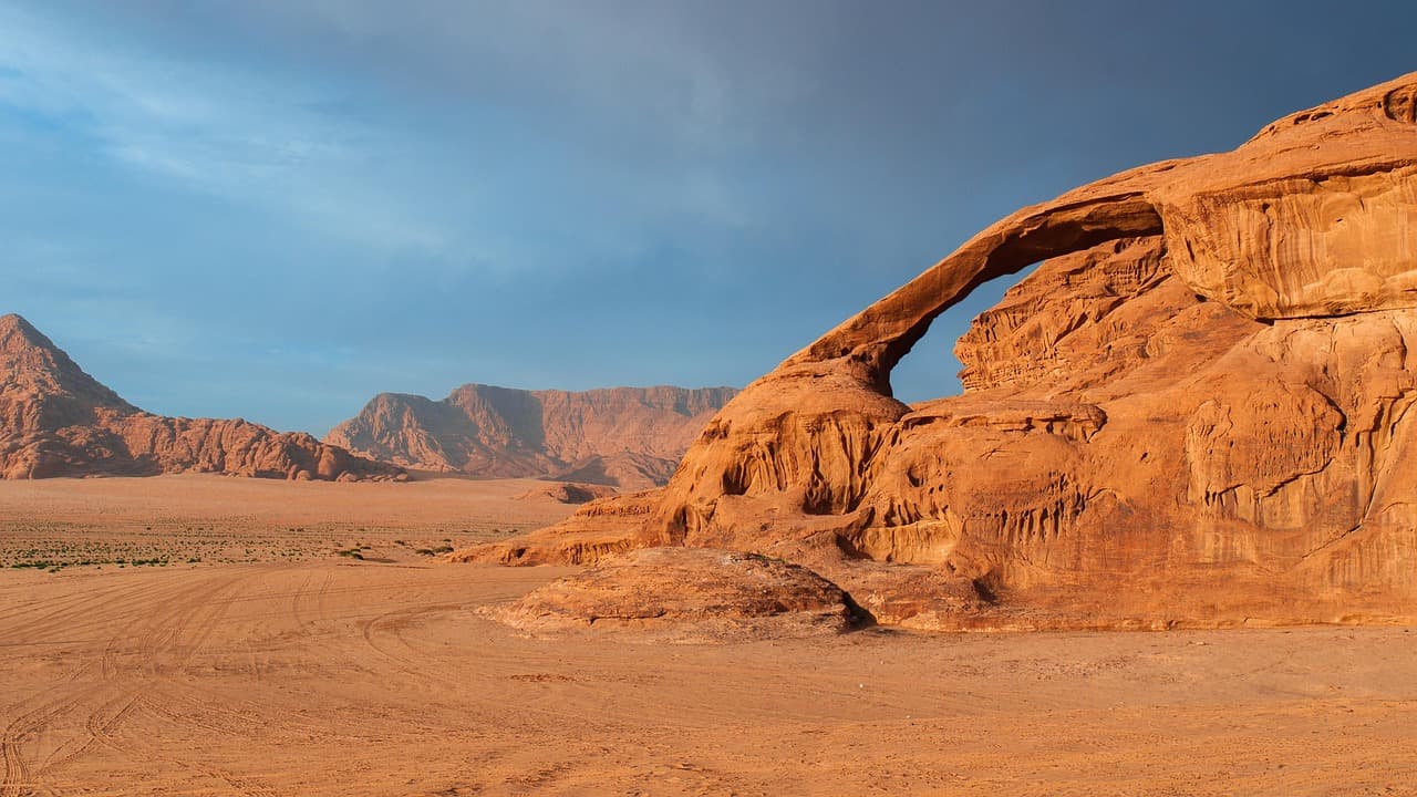 Widok z jeep'a na pustynię Wadi Rum