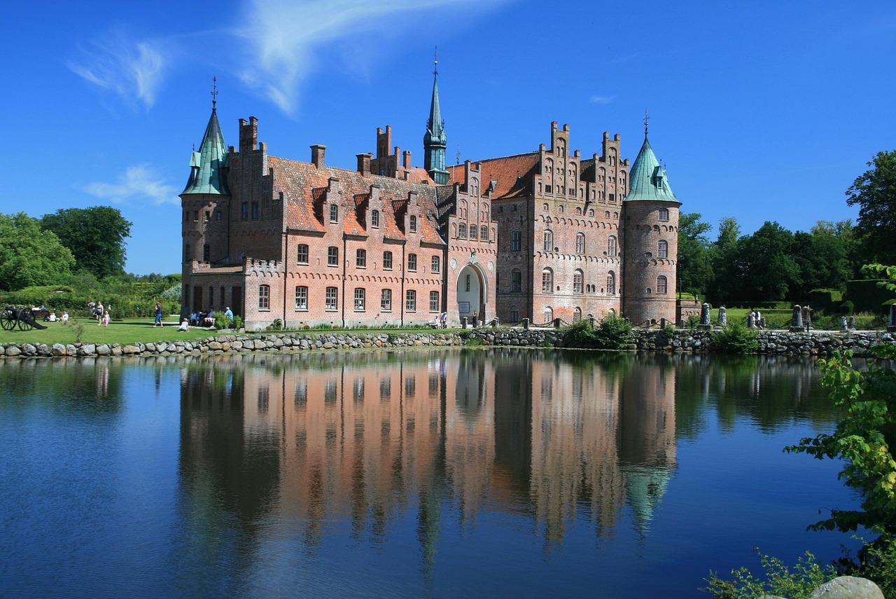 Widok na Zamek Egeskov