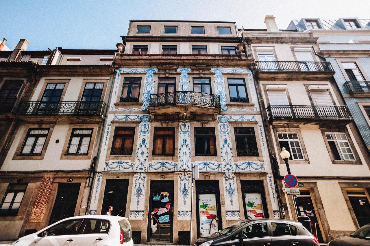 Widok na Porto z kolejki linowej