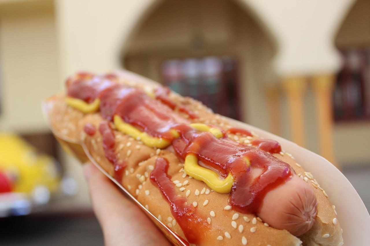 Gourmet hot dog z Aarhus Central Food Market