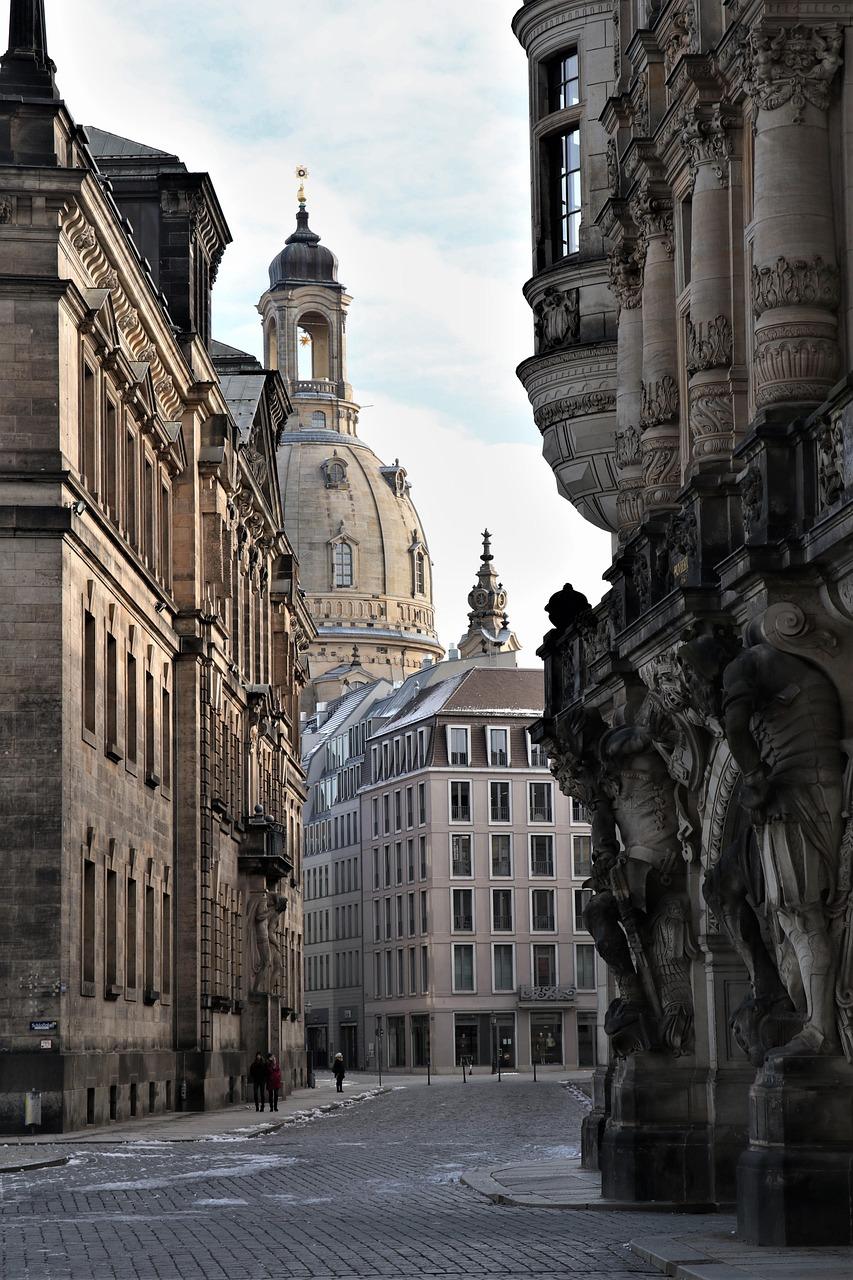 Zabytkowy kościół Frauenkirche w Monachium