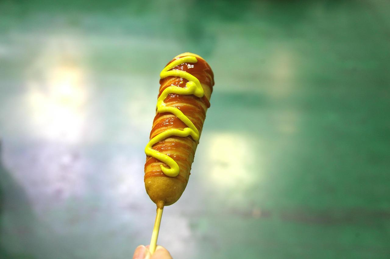 Hot dog w stylu norweskim