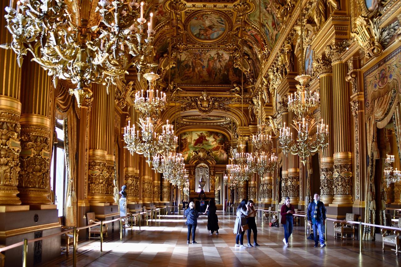 Widok na Palais Garnier w Paryżu