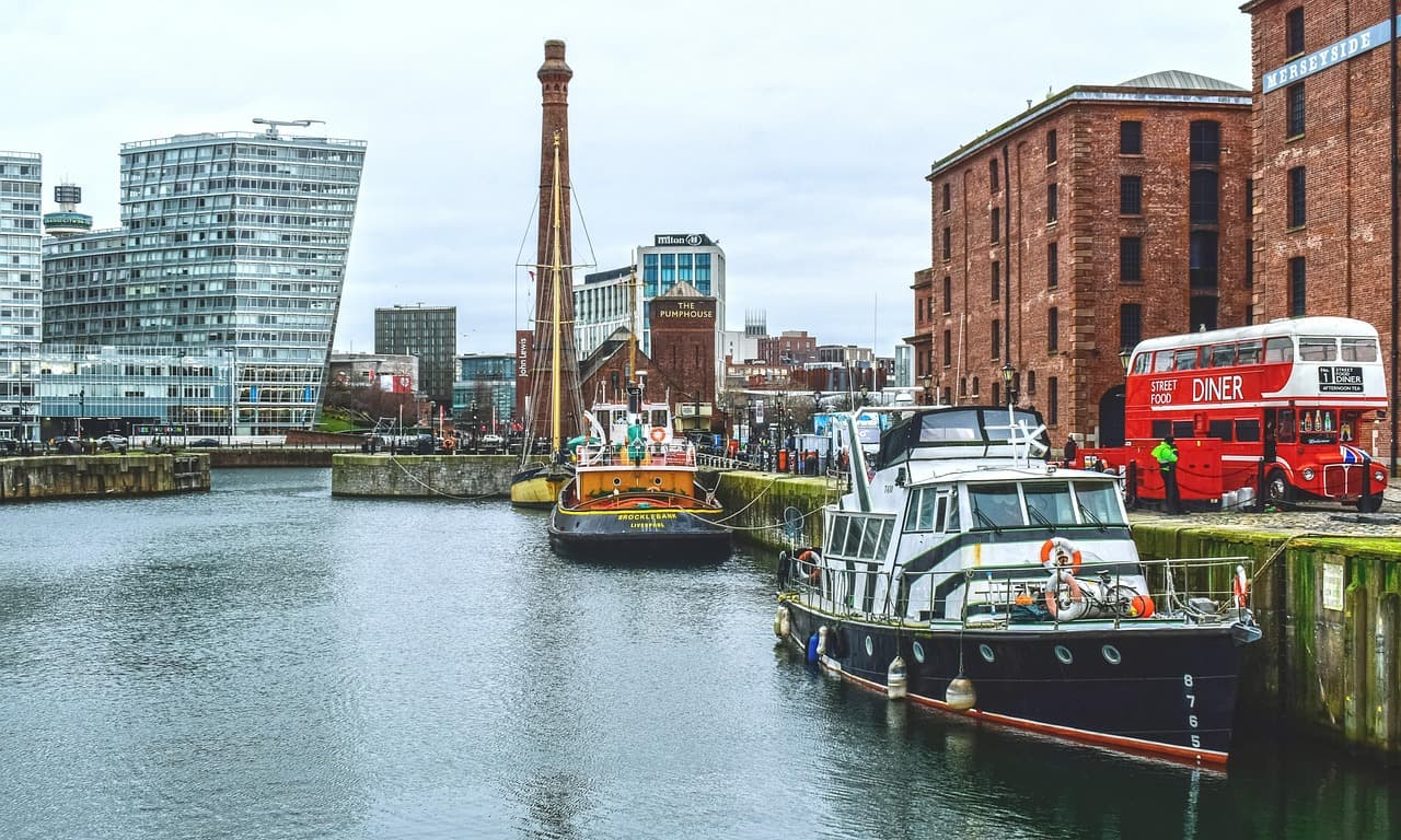 Widok na Albert Dock