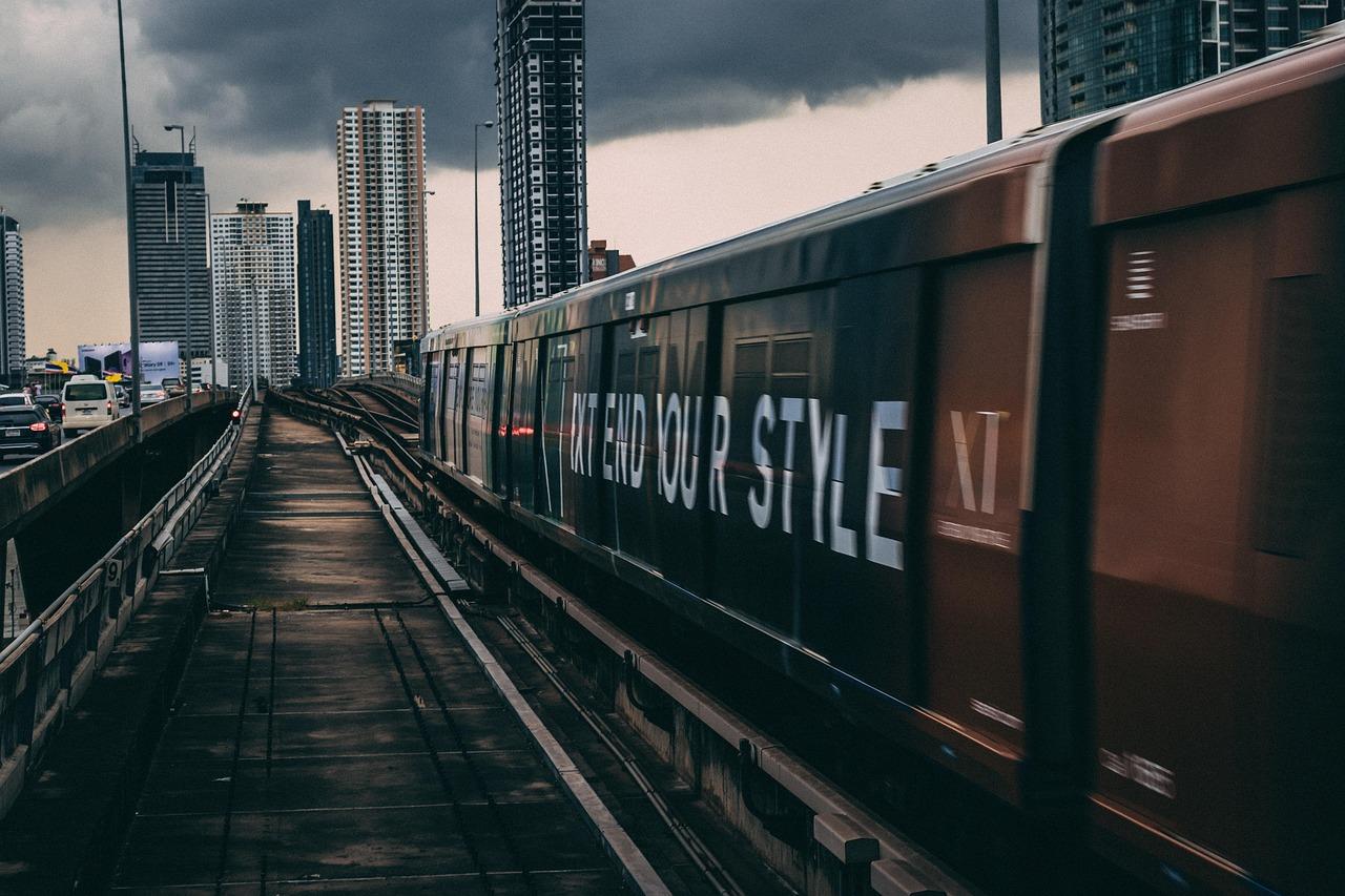 SkyTrain w Vancouver