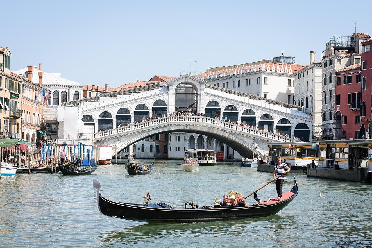 Widok na Most Rialto