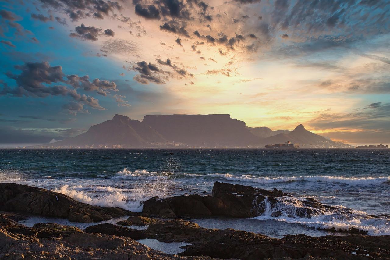 Widok na Cape Town i Górę Stołową