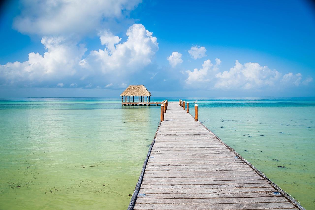 Isla Mujeres: jak dojechać i gdzie spać — przejrzysty plan?