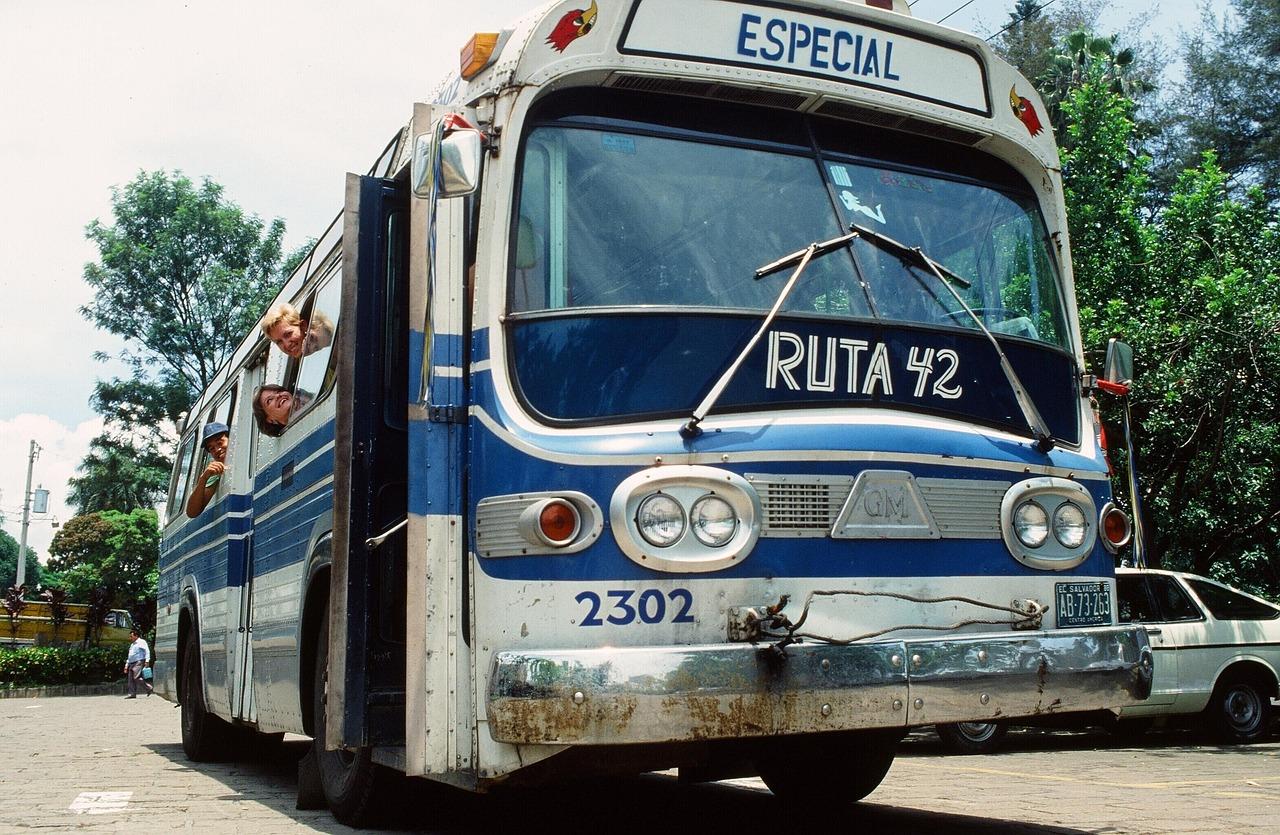 Autobus w drodze do Szarm el-Szejk