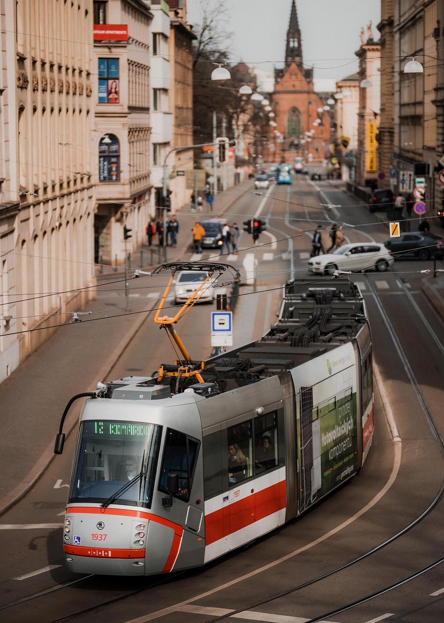 Brno: jak dojechać i gdzie spać — przejrzysty plan?