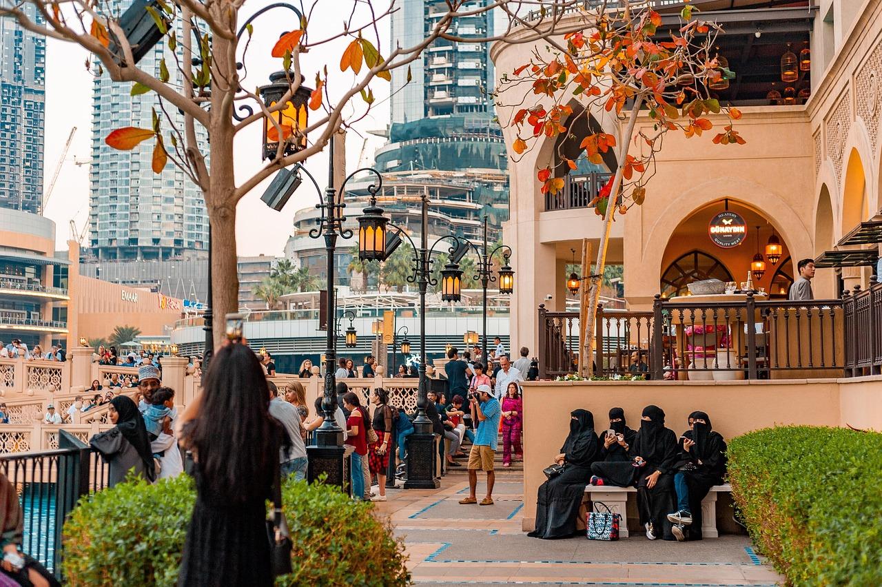 Wnętrze luksusowego centrum handlowego w Dubaju