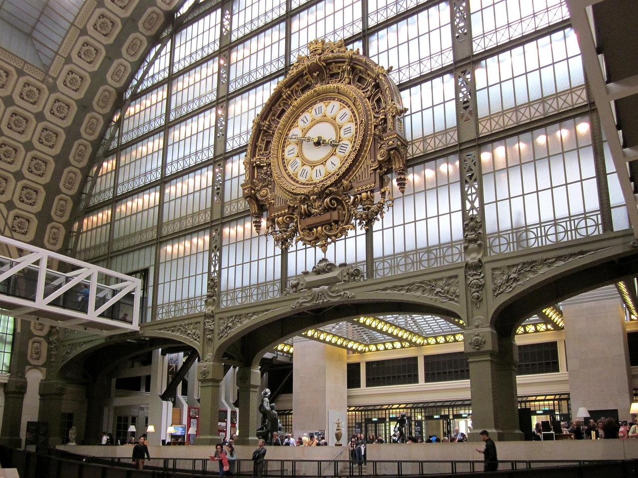 Widok z Muzeum d'Orsay na Paryż