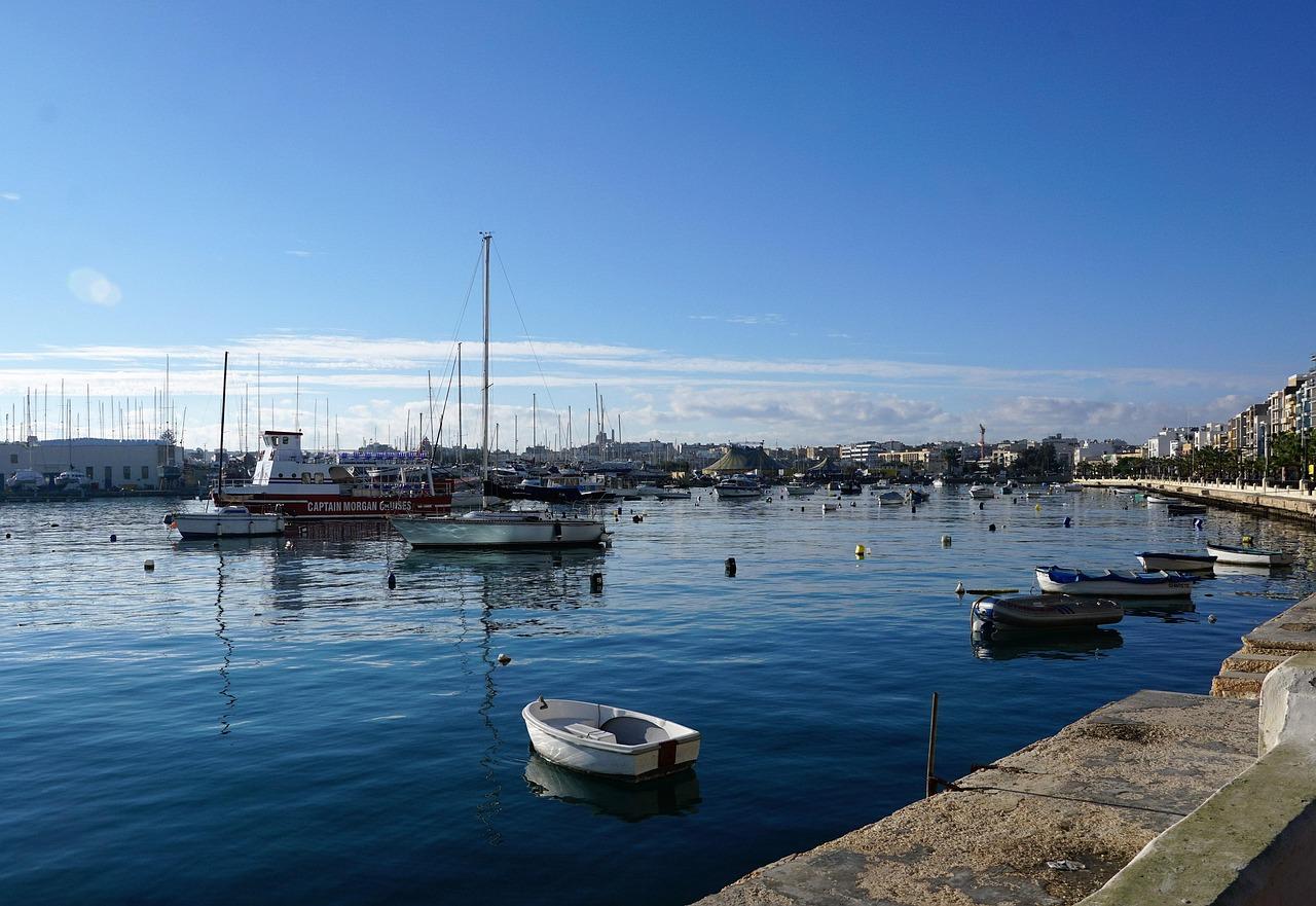Widok na hotel w Sliemie