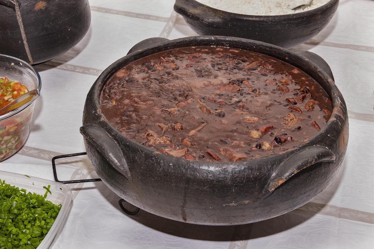 Feijoada, tradycyjna potrawa brazylijska