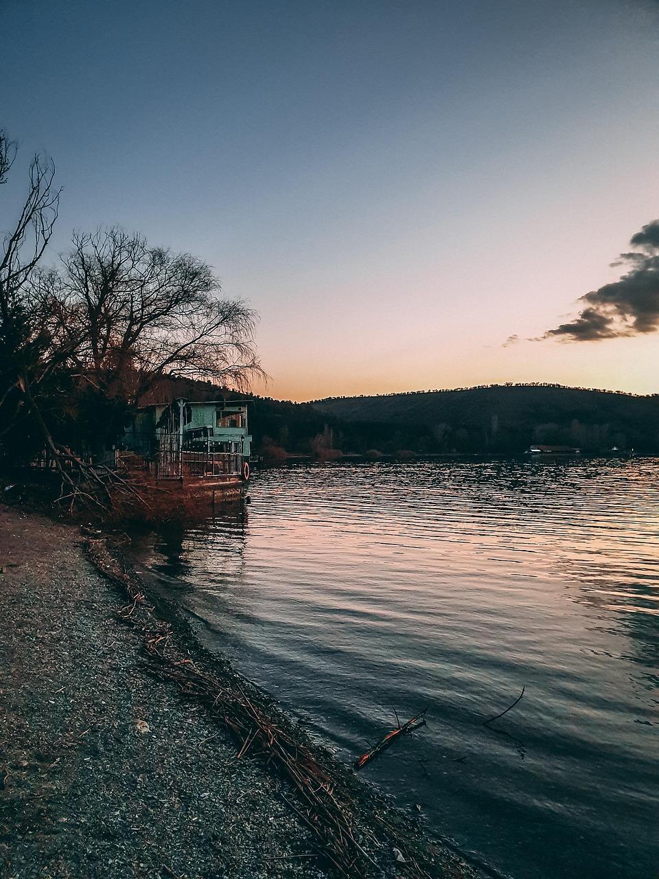 Jezioro Eymir w Ankarze, spokojna natura