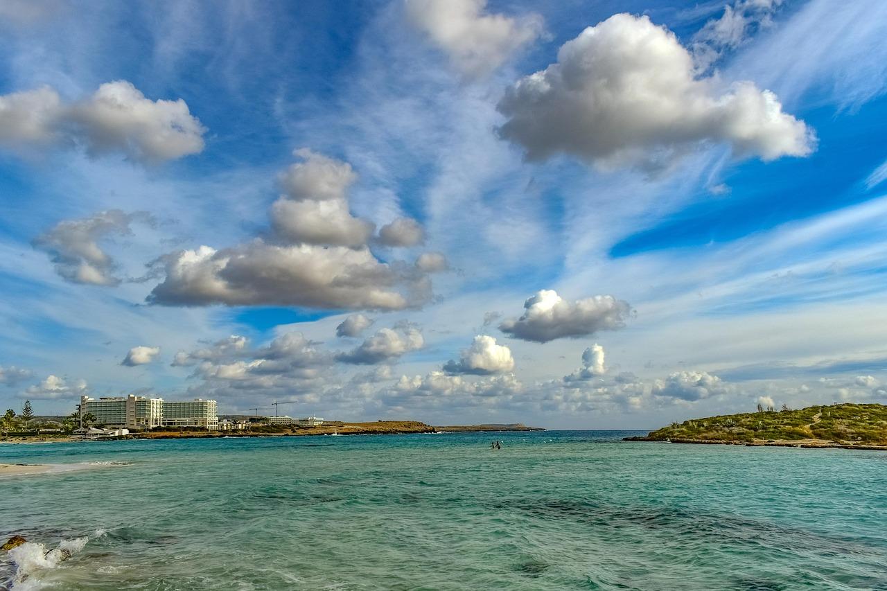 Plaża Nissi w Ayia Napa