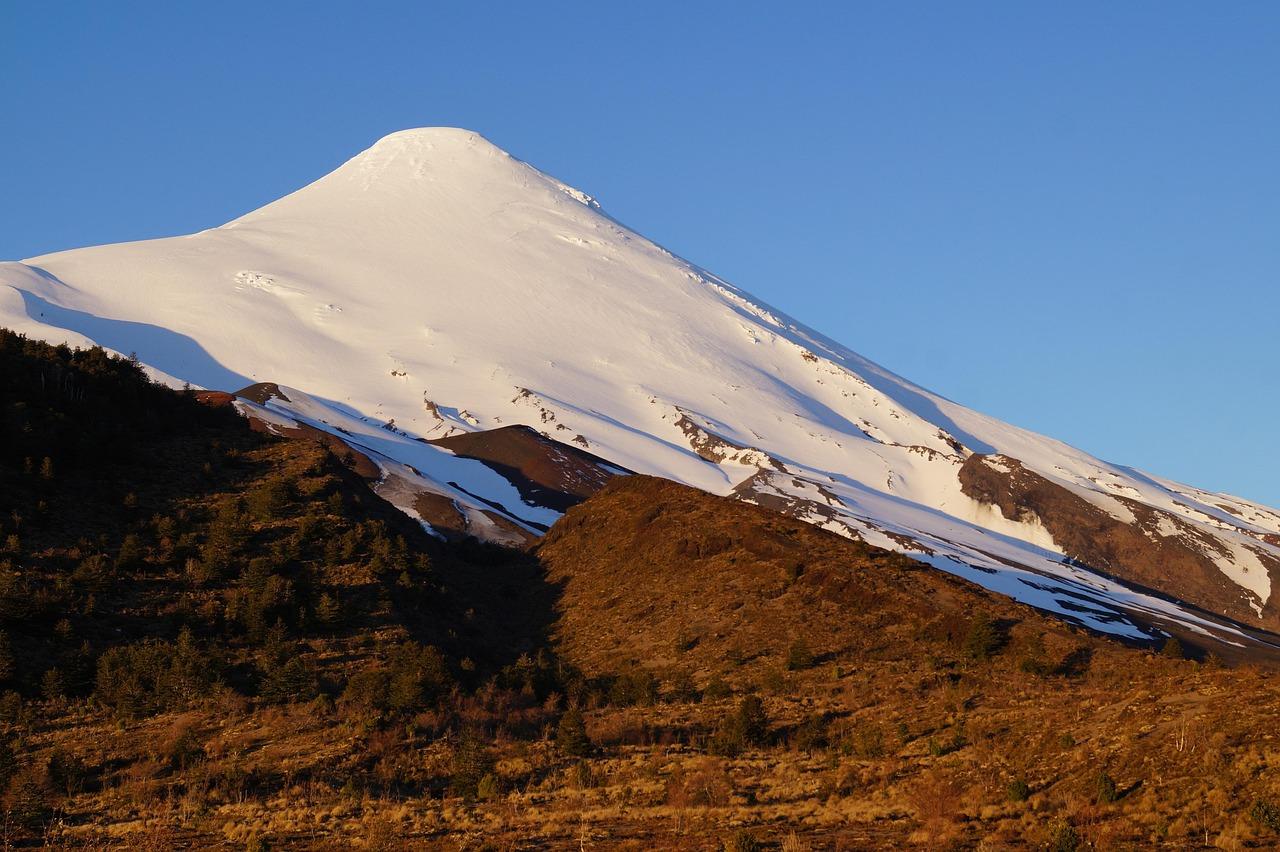 Widok na Puerto Varas, zachęcający do podróży