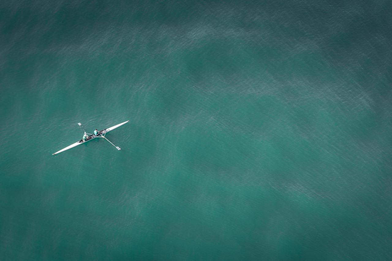 Rower parkujący przed katedrą w Lund